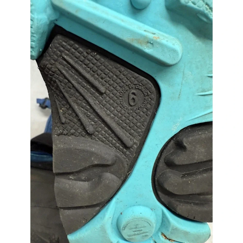 Kamik brand item